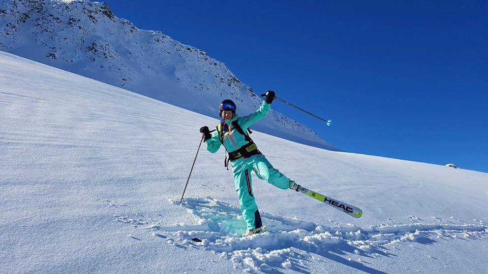 professional female ski instructor & off piste guide St.Anton am Arlberg